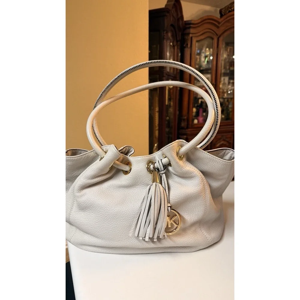 Michael Kors White/ivory Pebbled Leather Hobo Shoulder Bag Tassel MK Charm